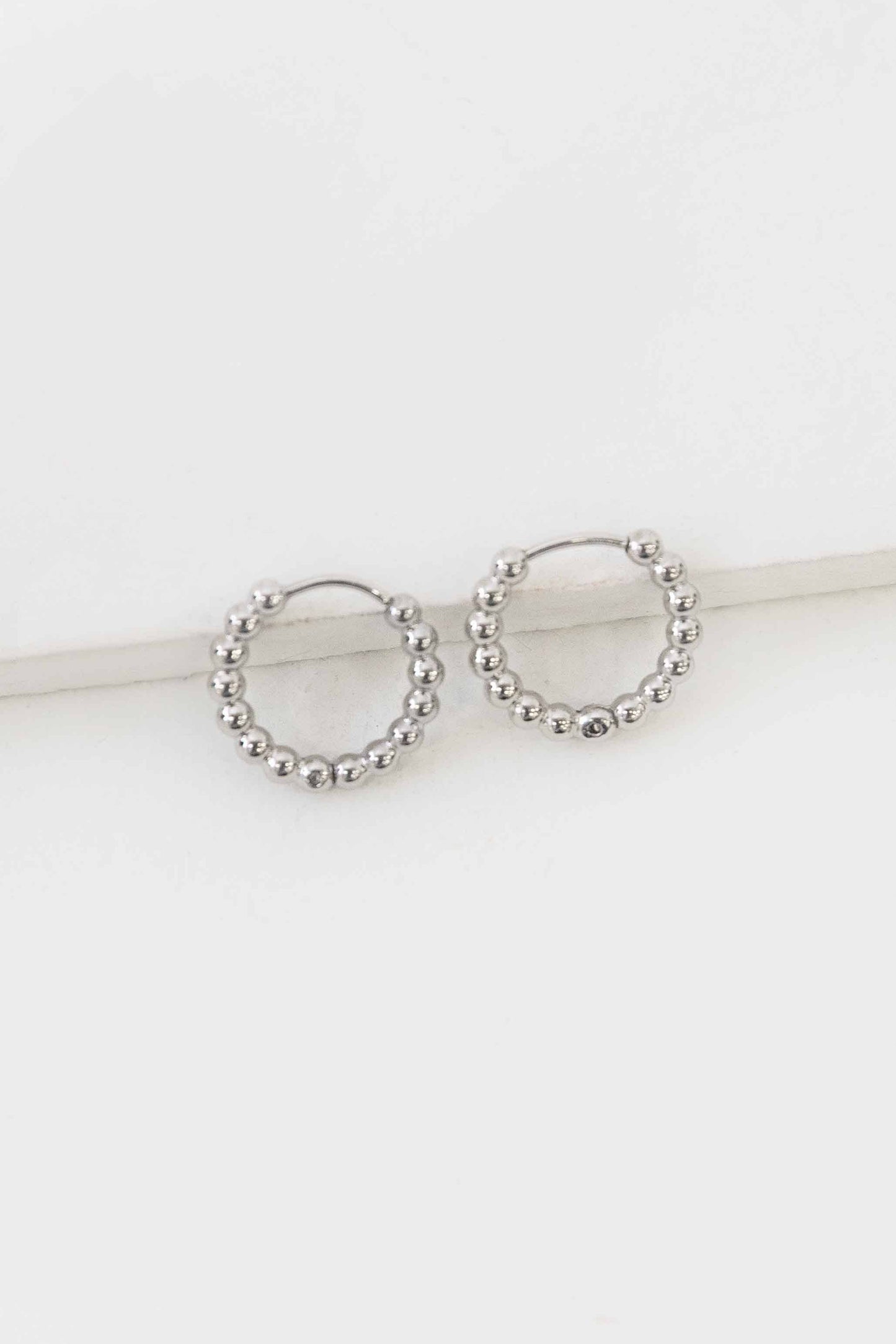 Lovoda - Small Ball Hoop Earrings | Silver