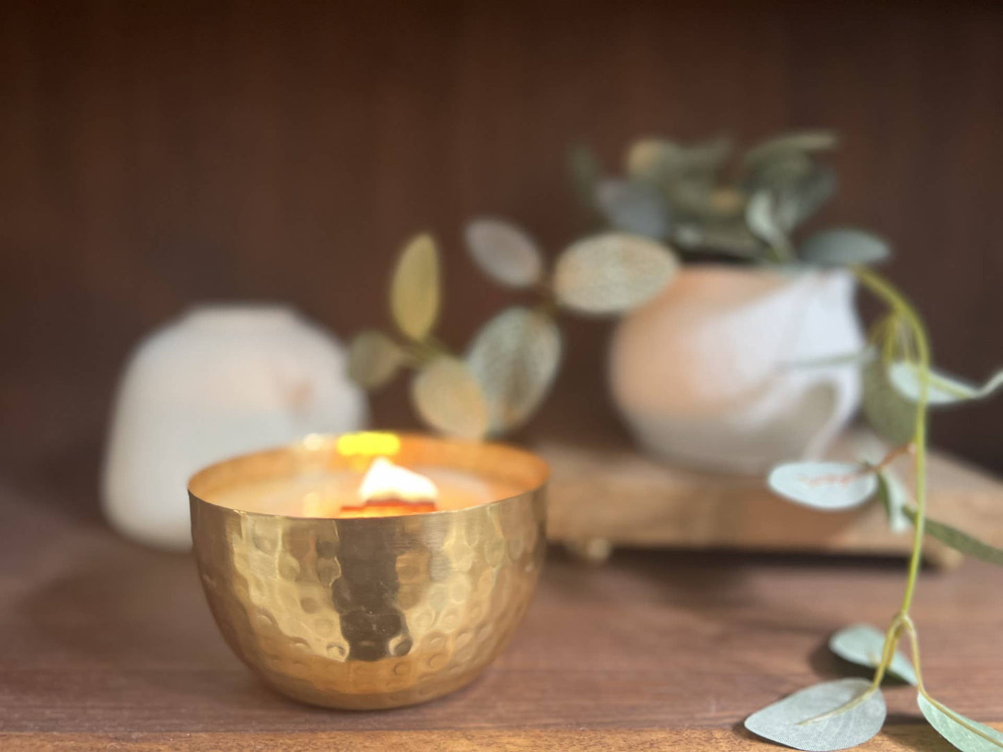 Woodsy Homelife - White Tea & Tobacco-Solid Brass 14oz Pure Soy Candle