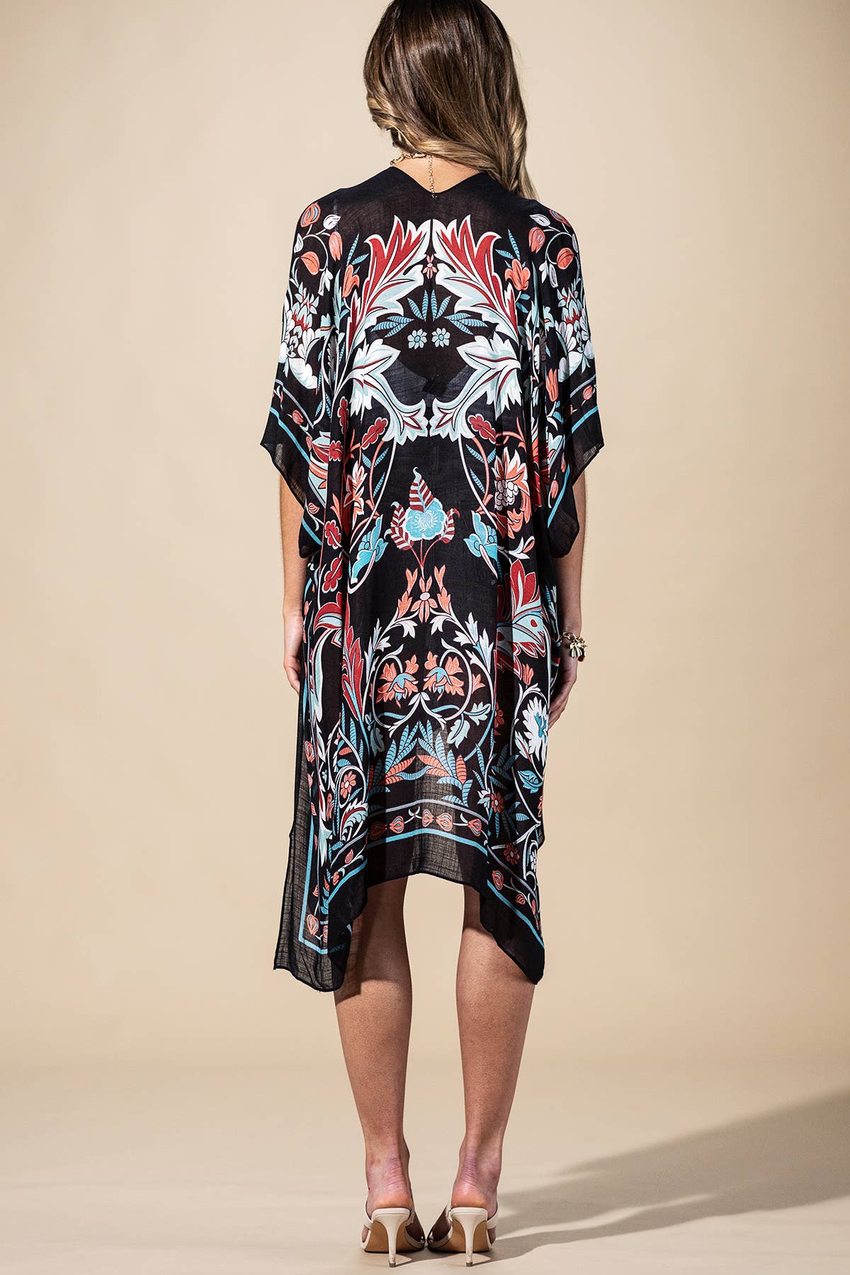 Urbanista - Midnight Vine Viscose Kimono