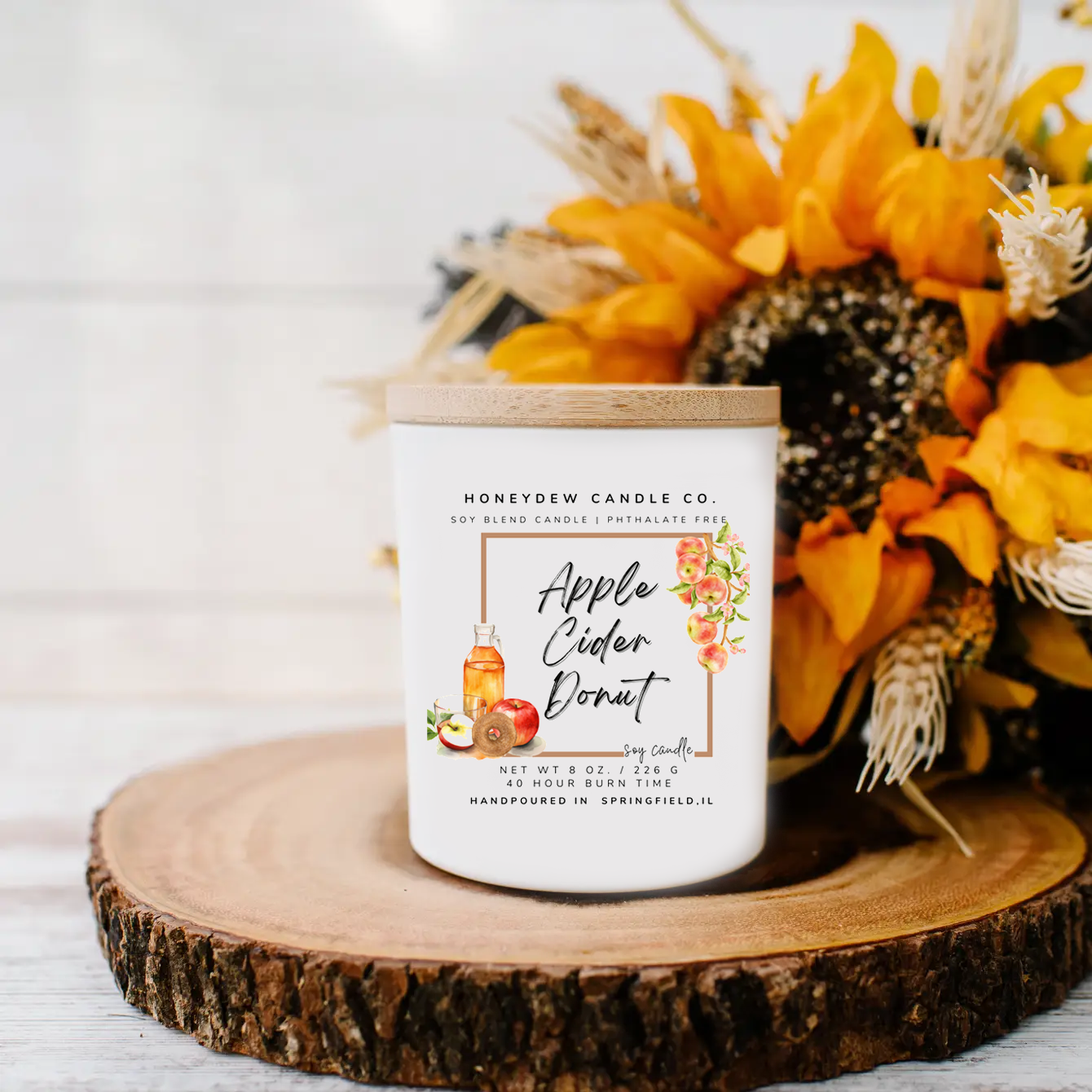 HC101 Honeydew Candle Co. - Apple Cider Donut 8 oz Candle