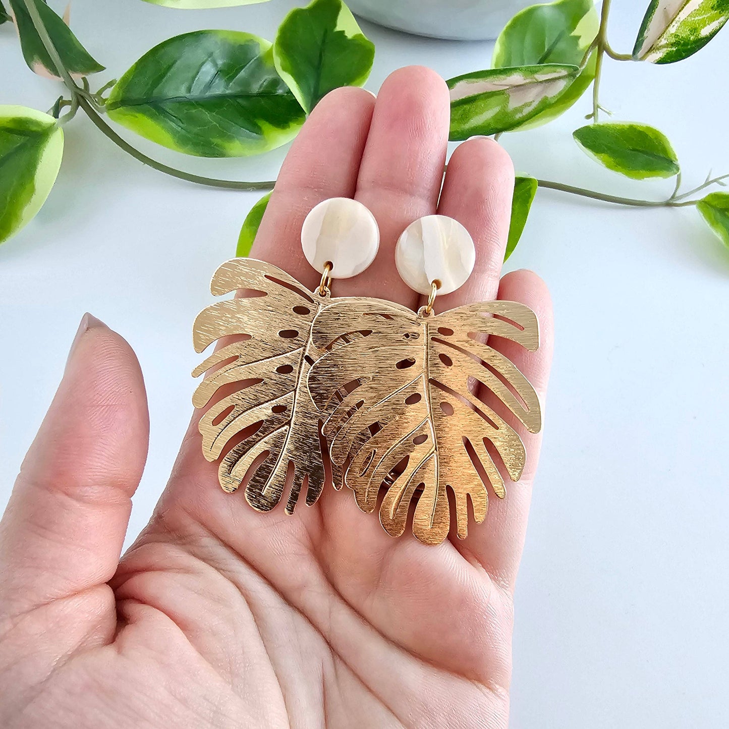 Spiffy & Splendid - Belize Earrings - Ivory // Plant, Resort, Jewelry