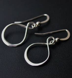 SD106 Sosie Designs - Eternity Silver Earrings