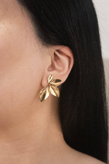 Lovoda - Cascading Petal Post Earrings