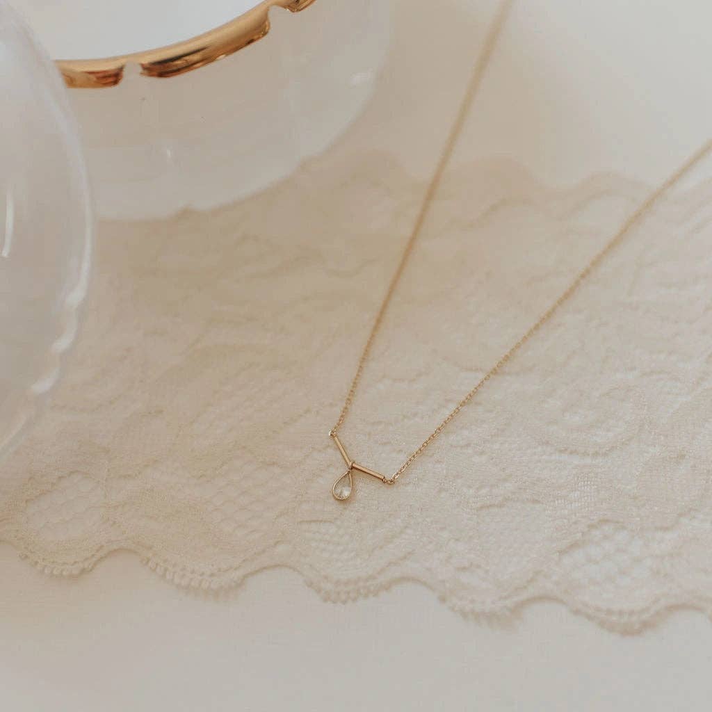 MV101 Mauve Jewelry Co. - Harper Diamond Teardrop Necklace