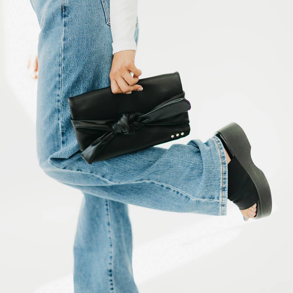 Pretty Simple - Billie Bow Clutch Crossbody Bag