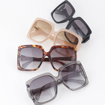 3AM BY H&D ACCESSORIES - Modern Gradient Butterfly Sunglasses
