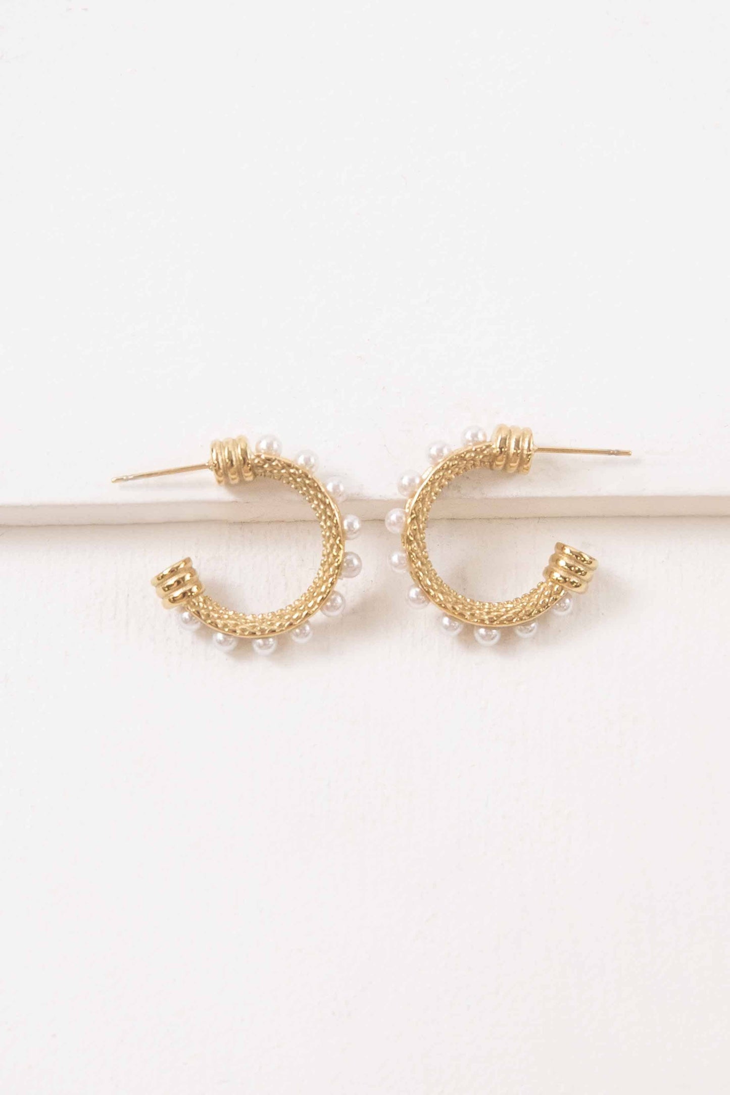 Lovoda - Studded Pearl Hoop Earrings