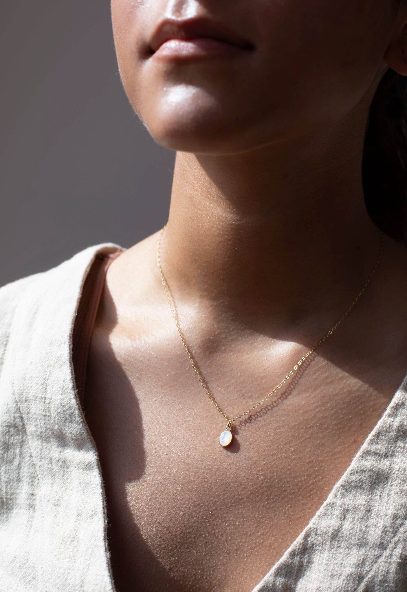 Token Jewelry - Aurelia Mother of Pearl Pendant Necklace