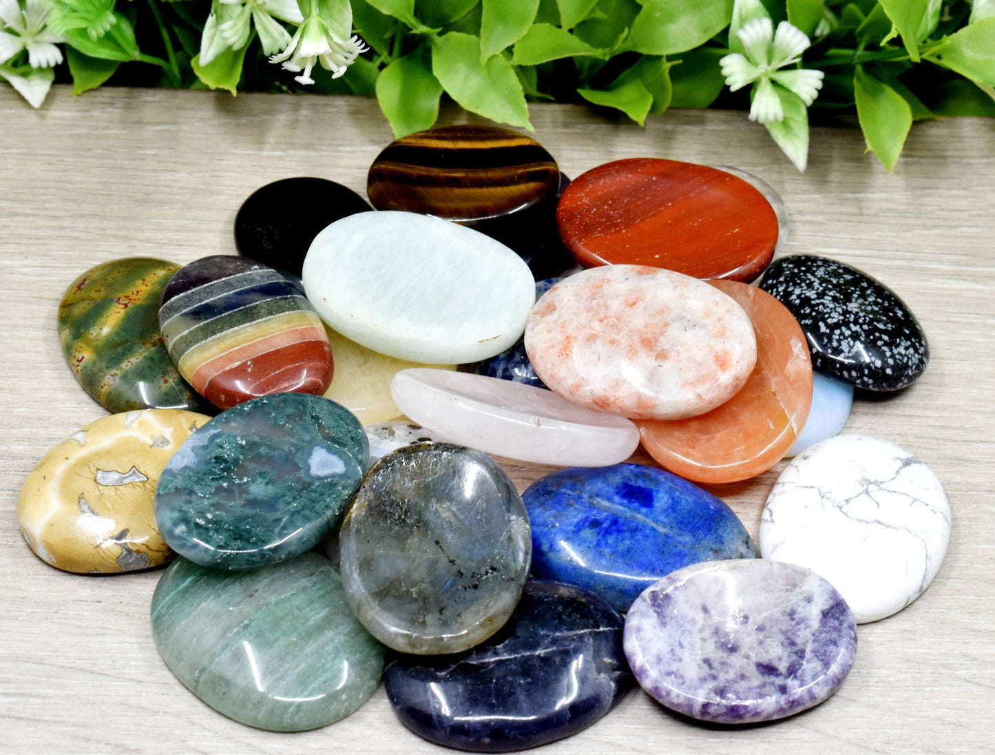 Soothing Crystals - 25pcs Gemstone Worry Stones, Palm Stone, Thumb Stone