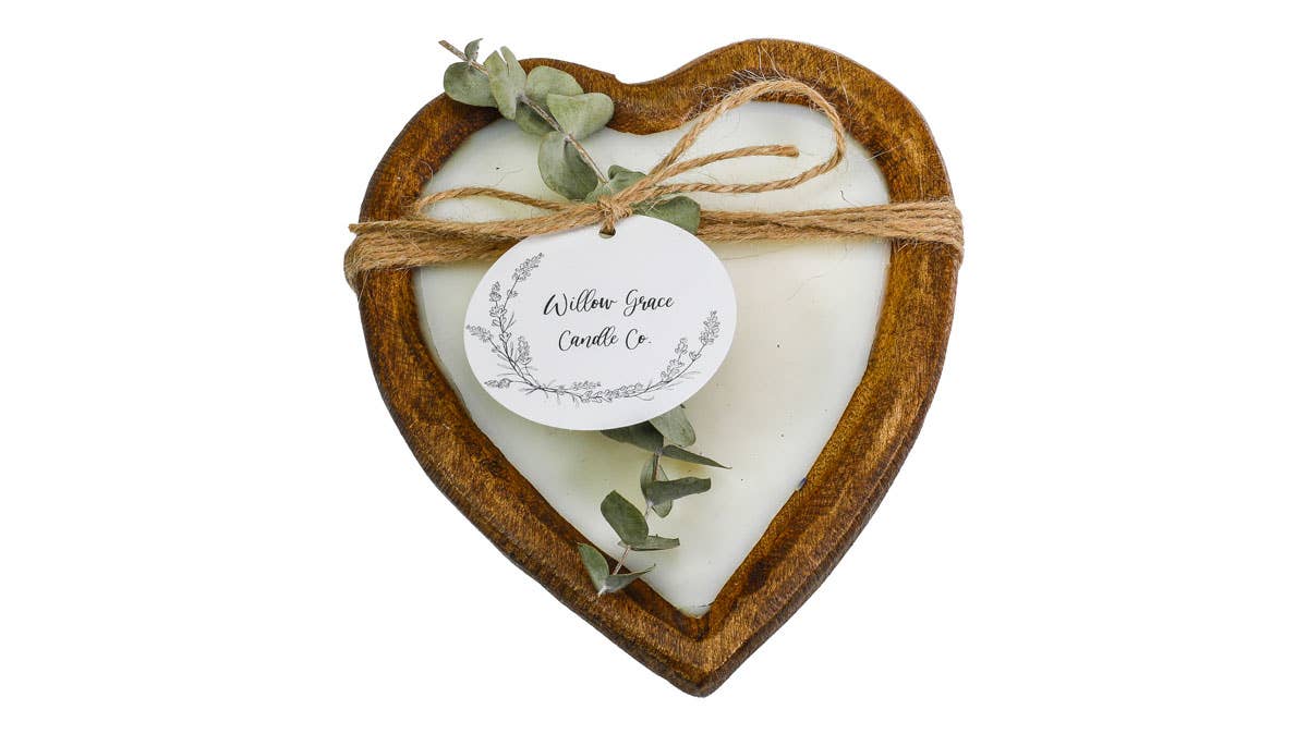 WGC108 Willow Grace Candle Co - Small Heart Dough Candle