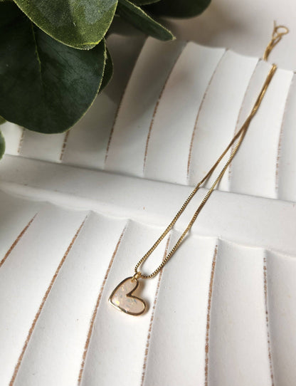 Twig & Rue boutique - Gold heart necklace