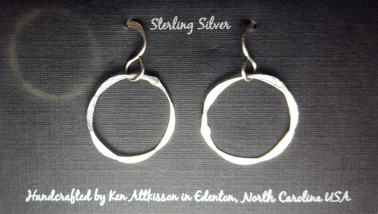 ER61 Ken’s handcrafted jewelry - Sterling Silver Earrings Circle Hammered