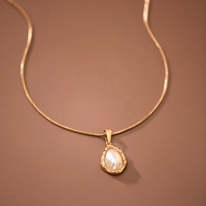 MA219 Mia Accessories - 18K Gold PVD Plated Stainless Steel Minimal Pearl Necklace – 7977