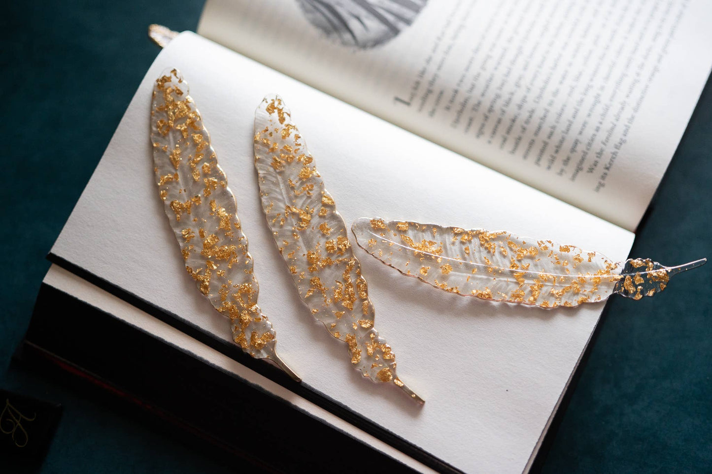 Dège Creative - Gold Feather Resin Bookmark