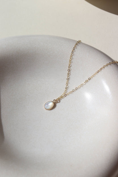 Token Jewelry - Aurelia Mother of Pearl Pendant Necklace