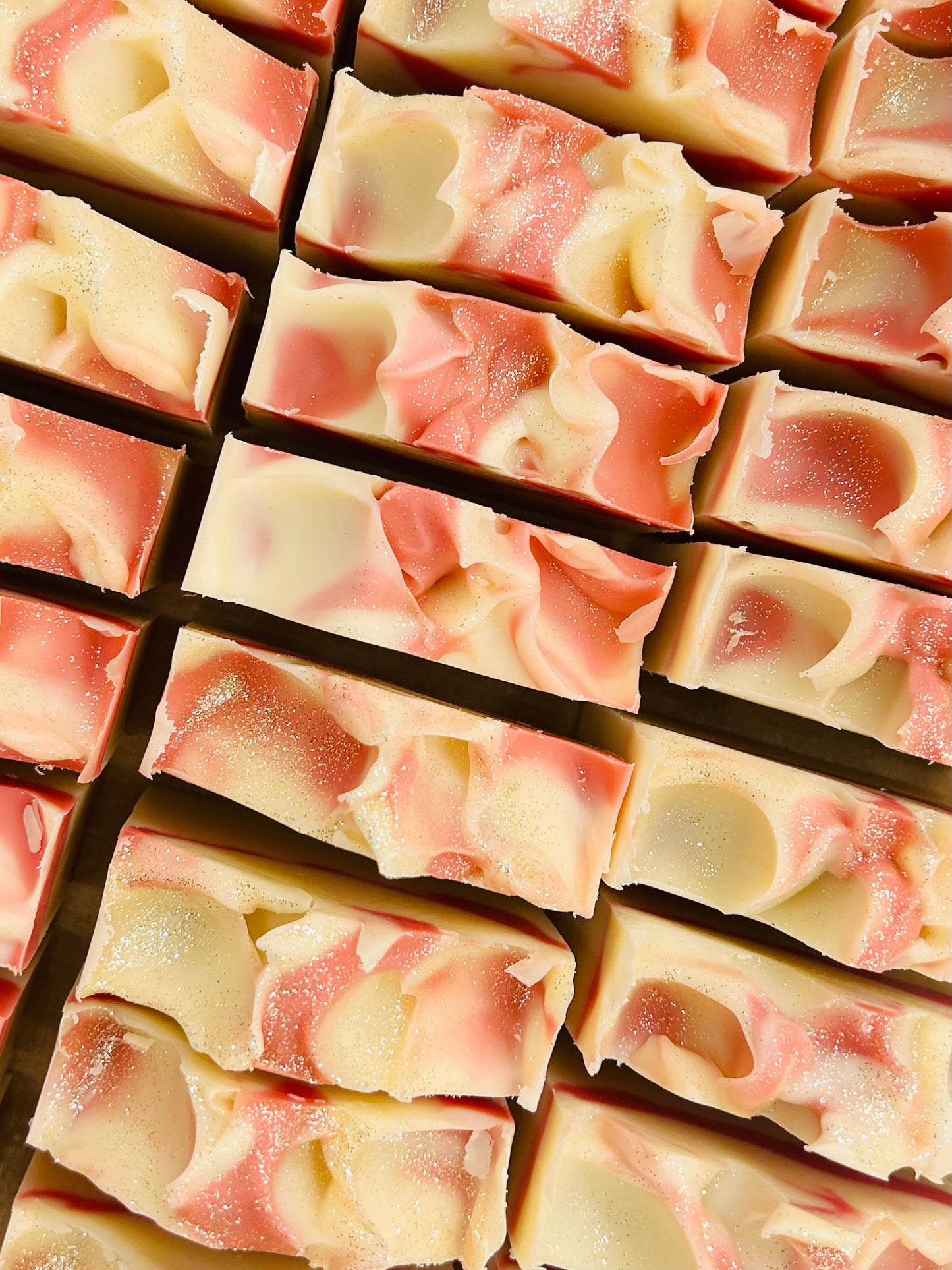 SARATOGA NATURAL BODY CARE LLC - Red Wine Handmade Soap Bar VEGAN COLD PROCESS