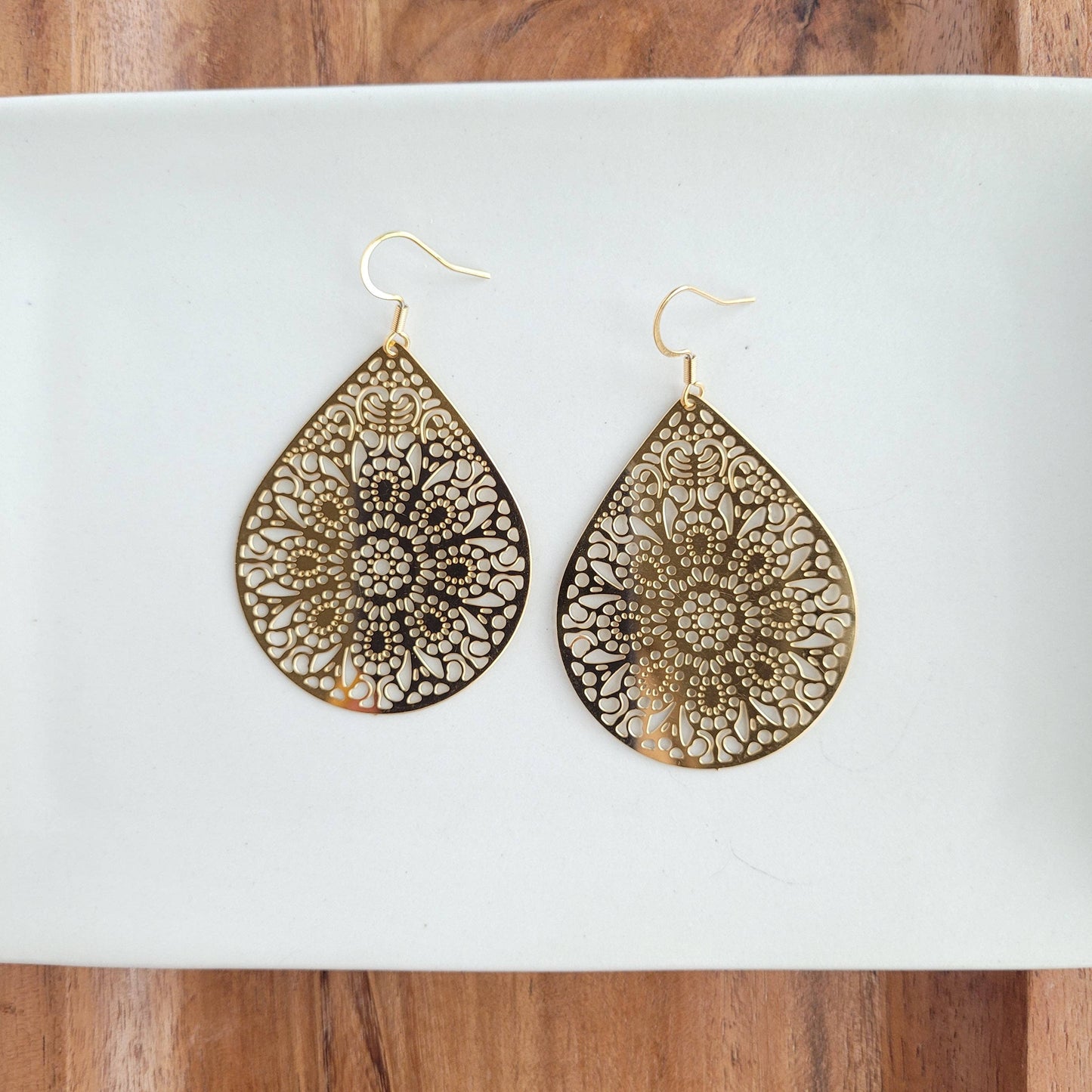 Spiffy & Splendid - Camilla Pendant Earrings - Gold // Jewelry