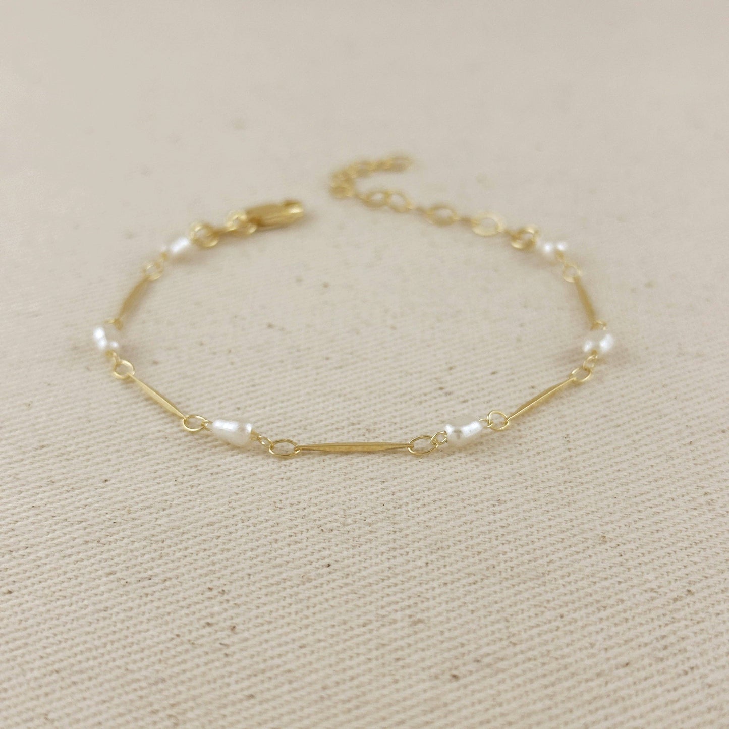GoldFi - 18k Gold Filled Pearl Bead & Straw Bracelet