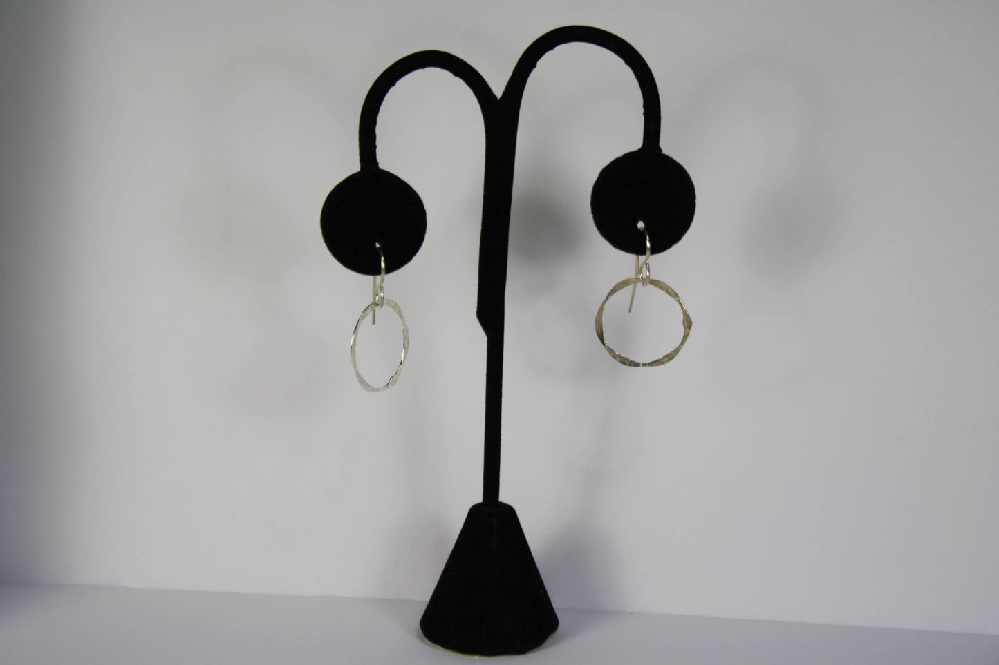 ER61 Ken’s handcrafted jewelry - Sterling Silver Earrings Circle Hammered