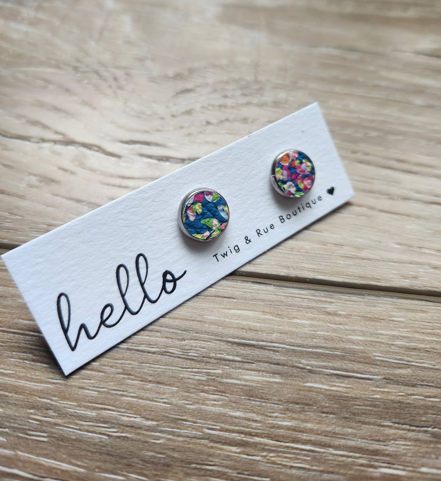 Twig & Rue boutique - Leather button studs| Pattern collection