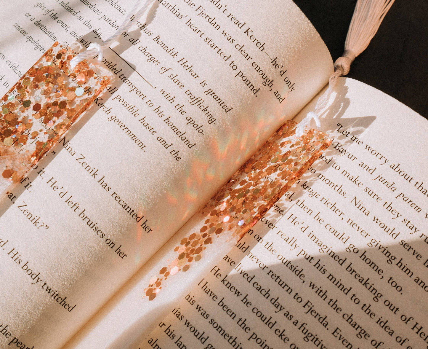 Dège Creative - Sunburst Holographic Bookmark