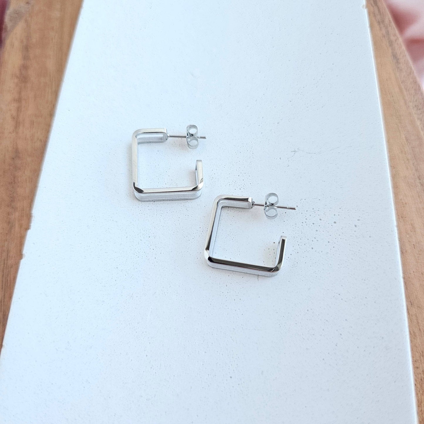 Spiffy & Splendid - Luxe Silver Kamora Hoops