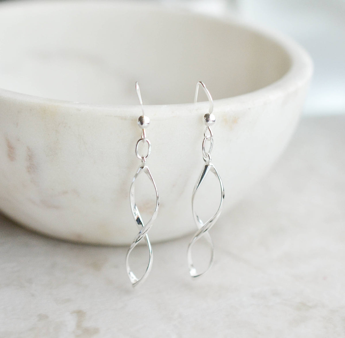 SD104 Sosie Designs - Silver Twirl Dangle Earrings *