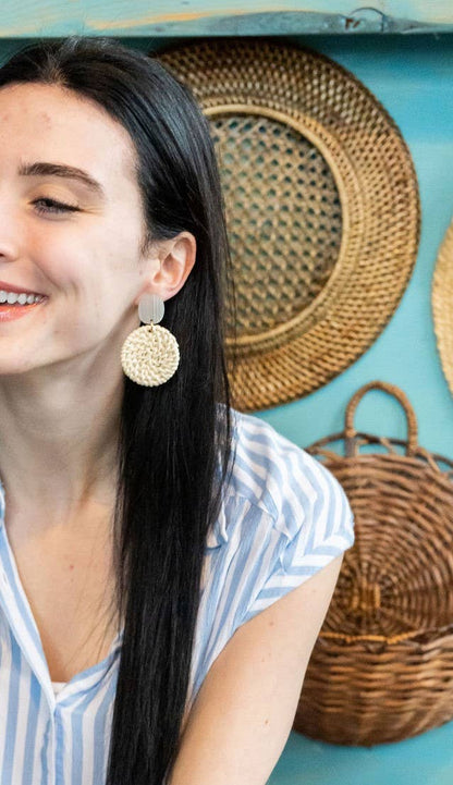 Spiffy & Splendid - Dominica Earrings - Light Rattan Seashell // Resort, Jewelry