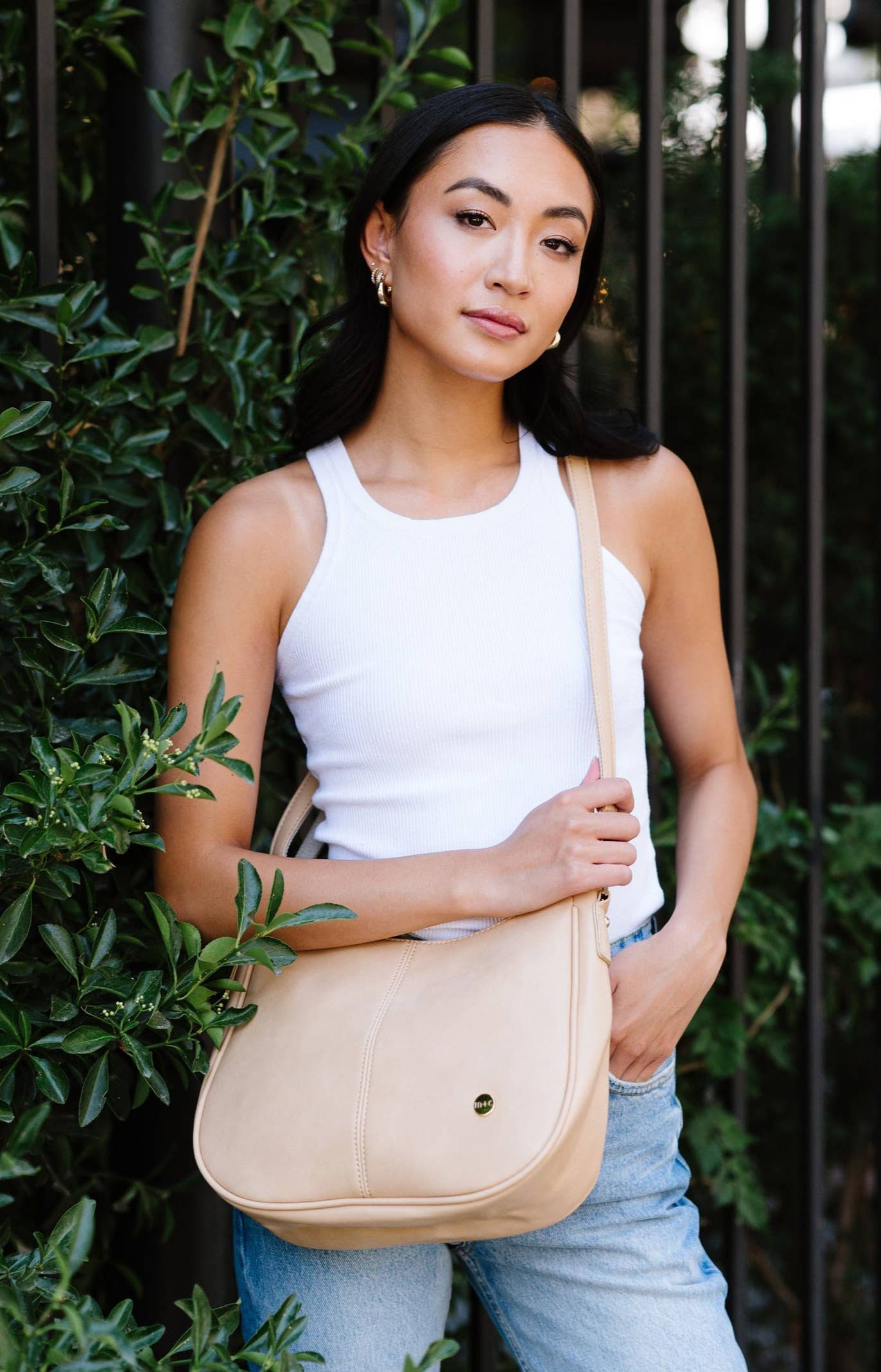modern and chic - Marissa Crossbody Saddle Hand Bag Purse