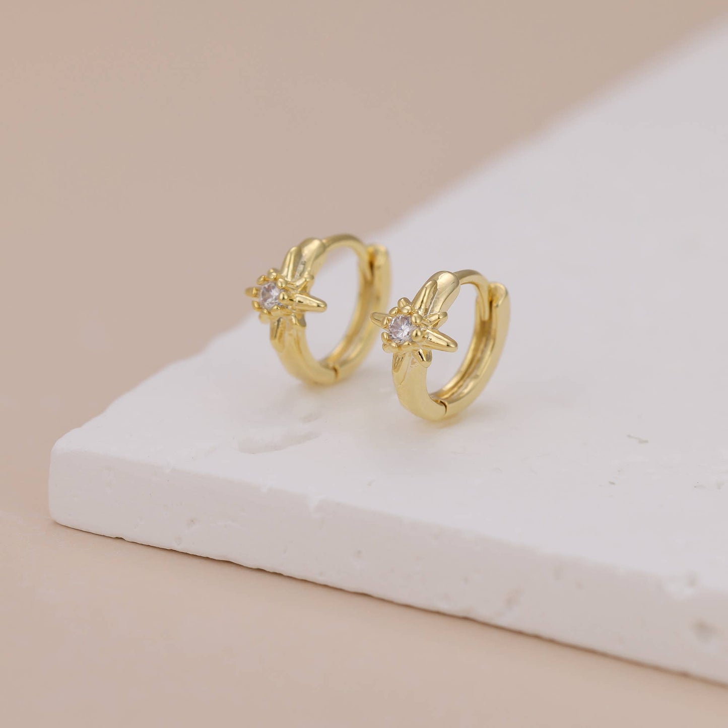 Melange Blanc - E168 star huggie earring, star huggies, star hoop, starburst