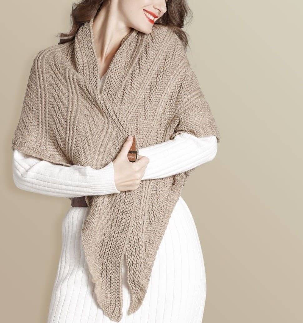 JC Sunny Fashion - JC63305 Hand Crafted Buckle Triangular Shawl