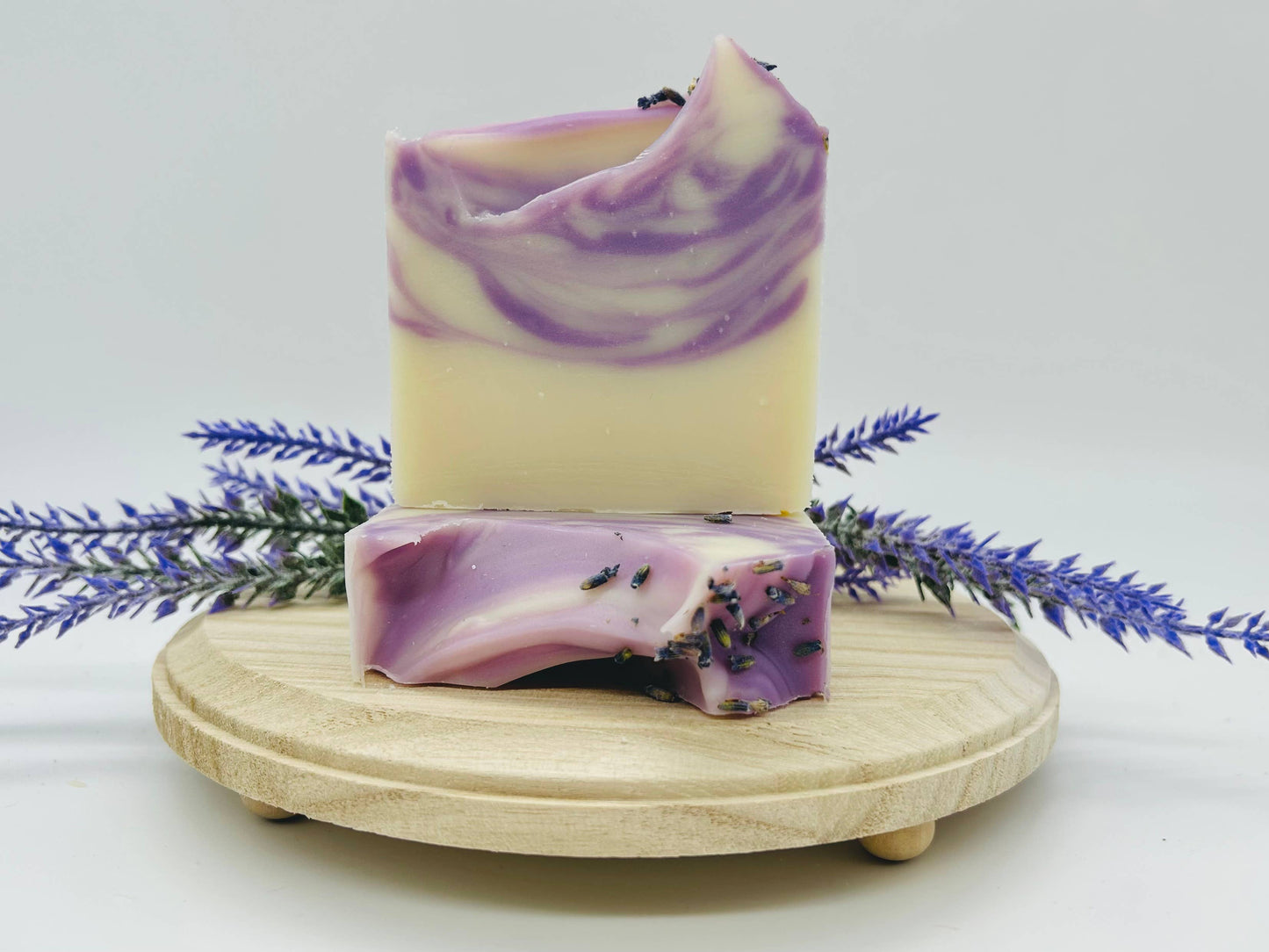 SARATOGA NATURAL BODY CARE LLC - Lavender Handmade Soap Bar VEGAN COLD PROCESS