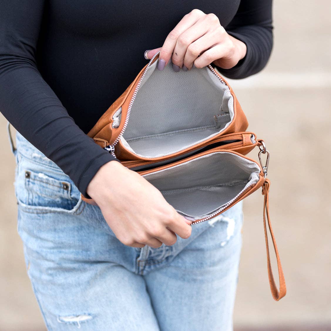 Aili's Corner - Liv Convertible Compact Crossbody