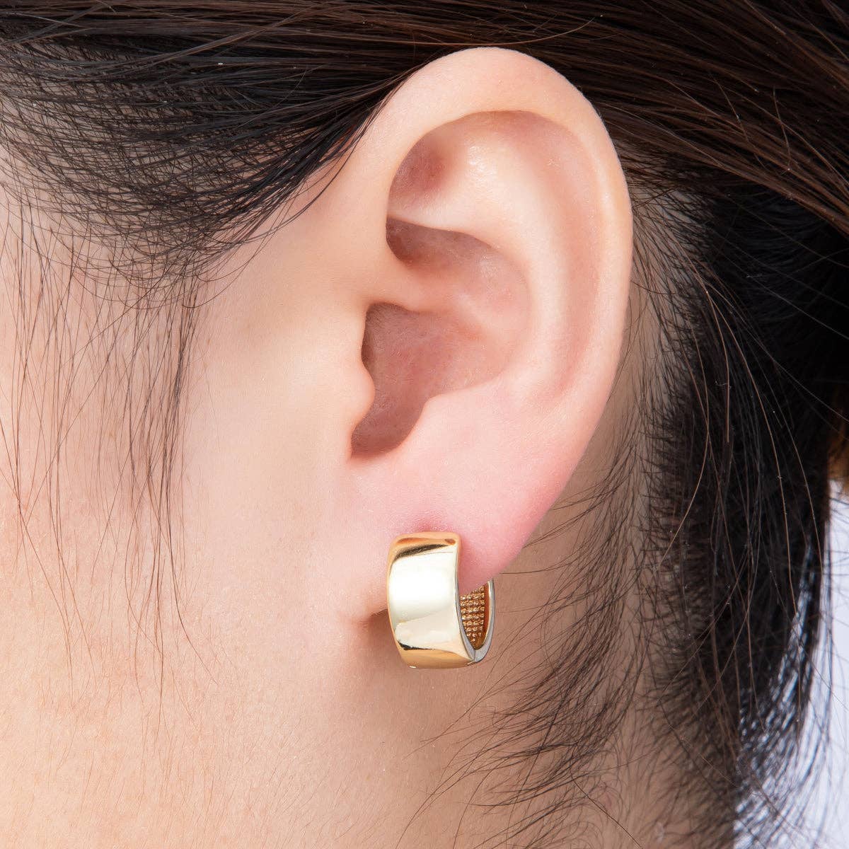 Aim Eternal - 14K Gold Filled 15mm Minimalist Plain Wide Huggie Earrings | EARRINGS-00181