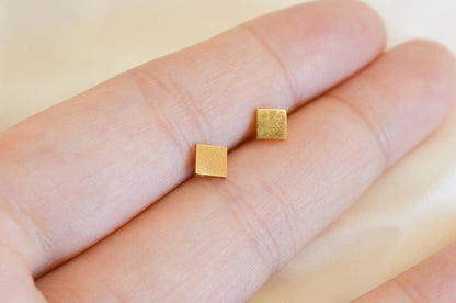 Melange Blanc - Ivy square stud earring, square earring, dainty stud
