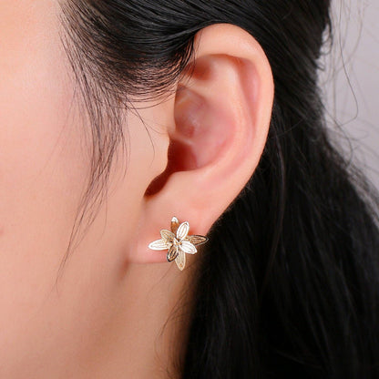 Aim Eternal - 1 Pair Dainty Gold Filled Blooming Flower Studs - L018