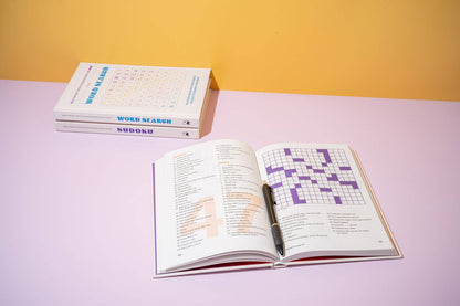 Blue Star Press - 100 Stress-Relieving Crossword Puzzles to Sharpen Your Mind