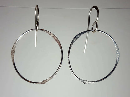 ER05 Ken’s handcrafted jewelry - Sterling Silver Earrings Large Circle