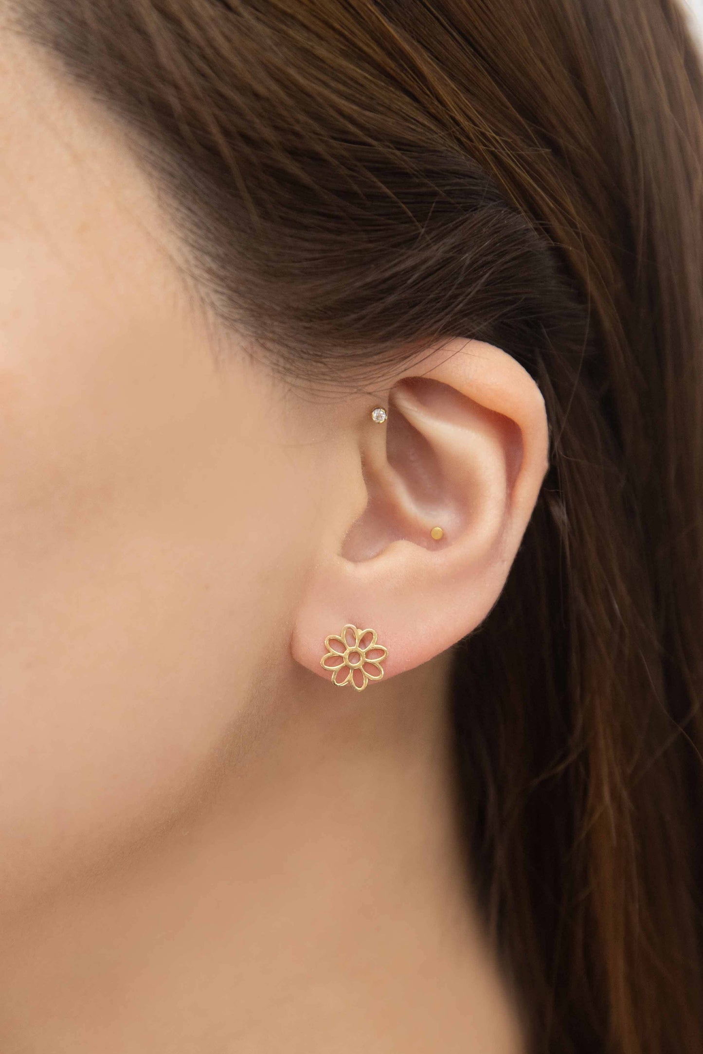 Lovoda - Daisy Outline Stud Earrings | Gold