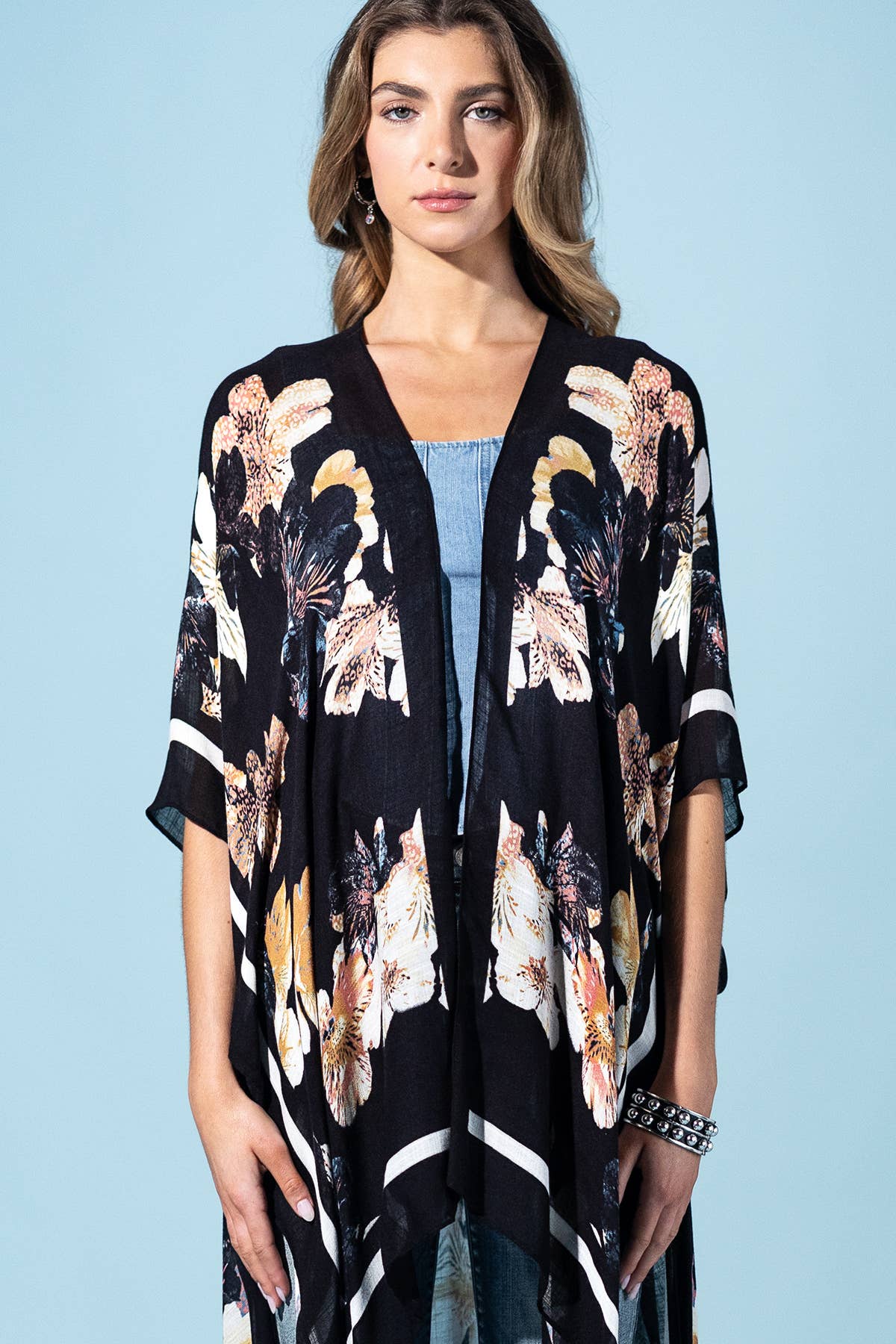 Urbanista - Moonlit Floral Viscose Kimono