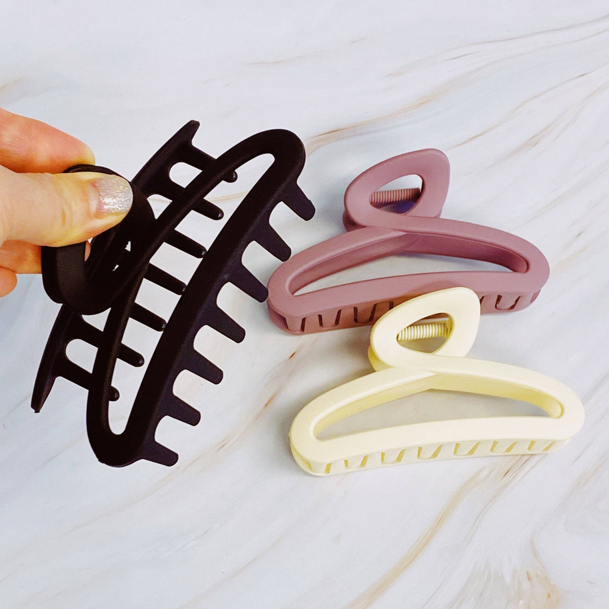 Ellison+Young - Hold Your Hair Claw Set of 3