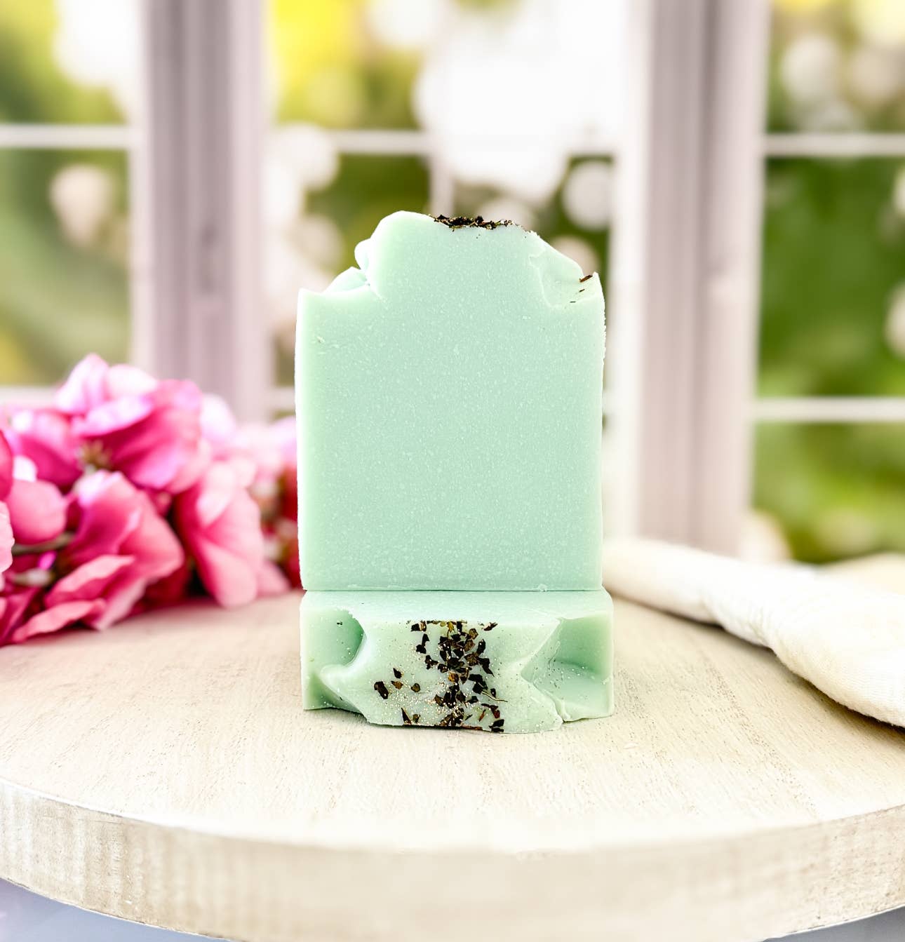 Spirit Glow Home & Body Essentials - Mint & Eucalyptus - Handcrafted Artisan Soap Bar