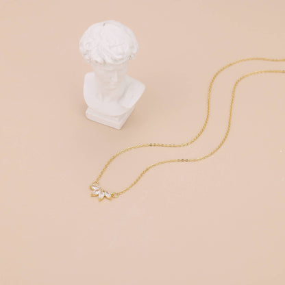 Melange Blanc - N024 marquise necklace, flower necklace, pendant necklace