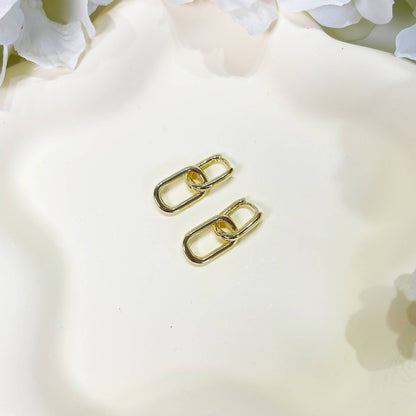 Melange Blanc - E178 gold oval link chain huggie hoop dangle earrings