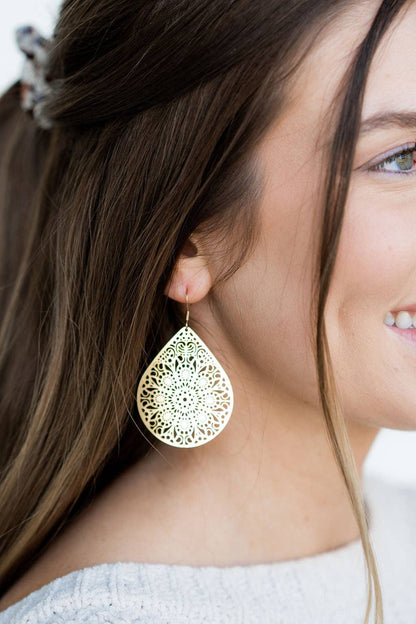 Spiffy & Splendid - Camilla Pendant Earrings - Gold // Jewelry