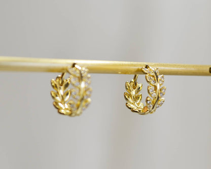 Melange Blanc - E043 gold leaf huggie earrings, leaf hoop earrings, huggies