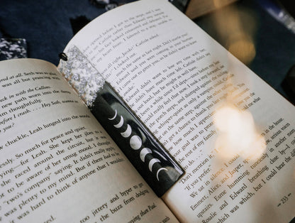 Dège Creative - Black & Silver Moon Phases Bookmark
