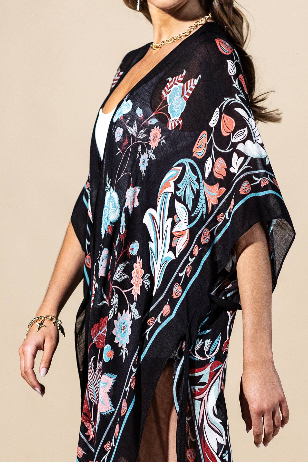 Urbanista - Midnight Vine Viscose Kimono