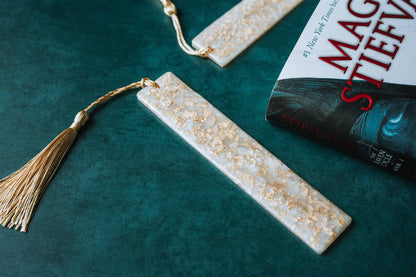 Dège Creative - White & Gold Marble Bookmark
