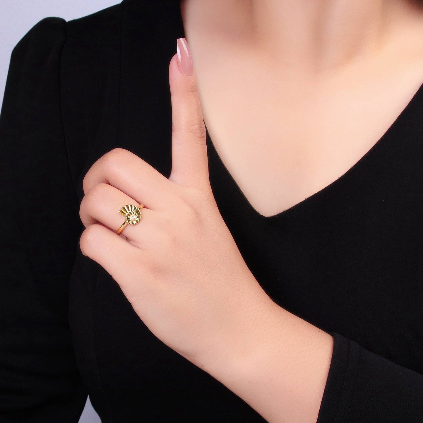 Aim Eternal - 24K Gold Filled Shell Pearl Adjustable Ring | U-421